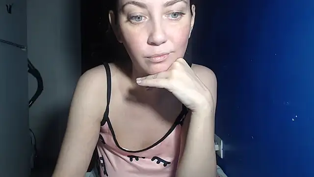 petite danielle online show from 07.13.26