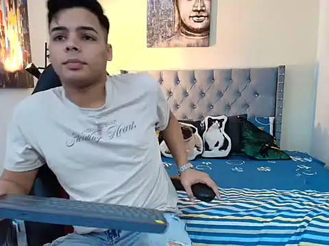 Snapshot of stewart_mateo_ chatting on 10.18.25 stewart mateo  online show from 10.18.25