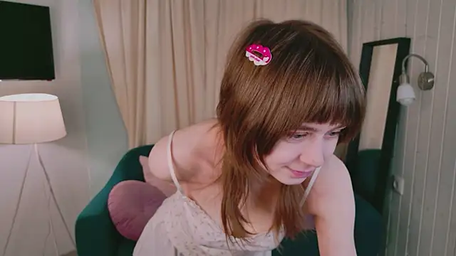 Snapshot of Katie_ktk chatting on 04.14.26 Katie ktk online show from 04.14.26