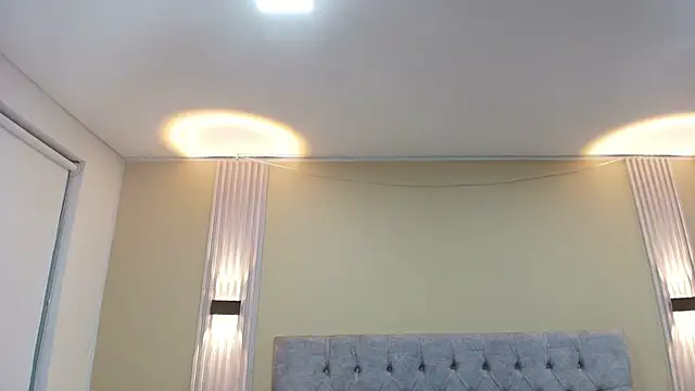 LiaMonroee  online show from 09.17.25