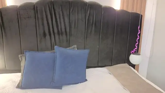 LiaMonroee  online show from 05.23.26