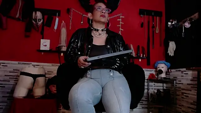 Miss Mirandaa online show from 09.16.25