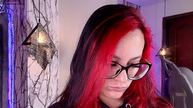 Zami Escobar of online show from 03.11.26