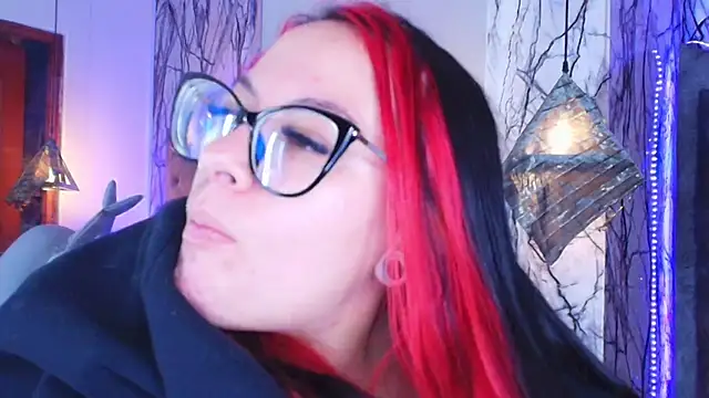 Zami Escobar of online show from 03.19.26