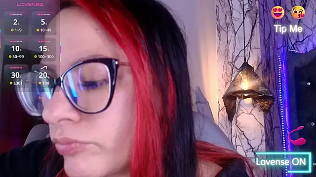 Zami Escobar of online show from 03.27.26