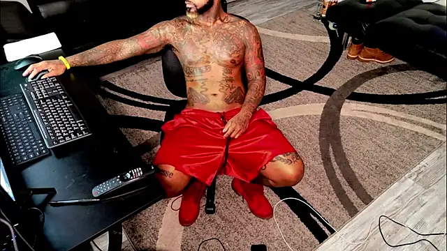 SLANGONDEMHOES online show from 10.07.25