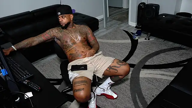 SLANGONDEMHOES online show from 02.12.26