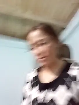 Snapshot of Fienjr chatting on 04.01.26 Fienjr online show from 04.01.26