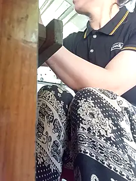 Snapshot of Fienjr chatting on 04.14.26 Fienjr online show from 04.14.26