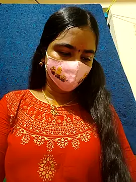 Snapshot of mini-queen chatting on 03.14.26 mini-queen online show from 03.14.26