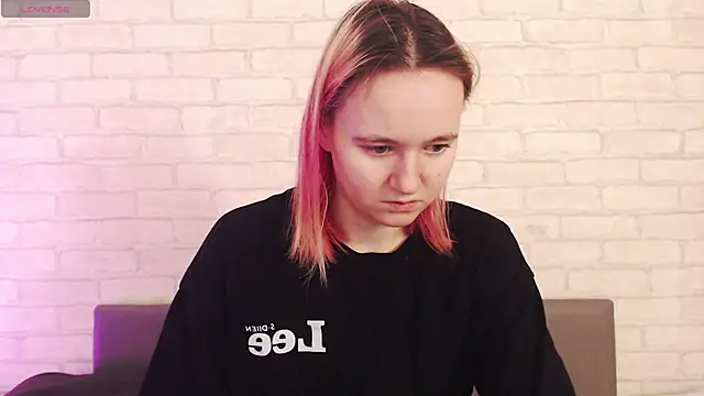 Ericha Stone online show from 01.10.26