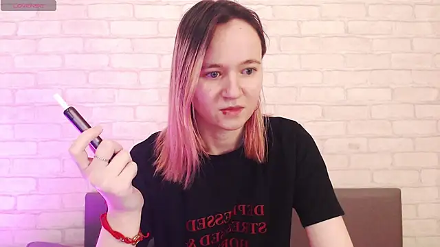 Ericha Stone online show from 04.19.26