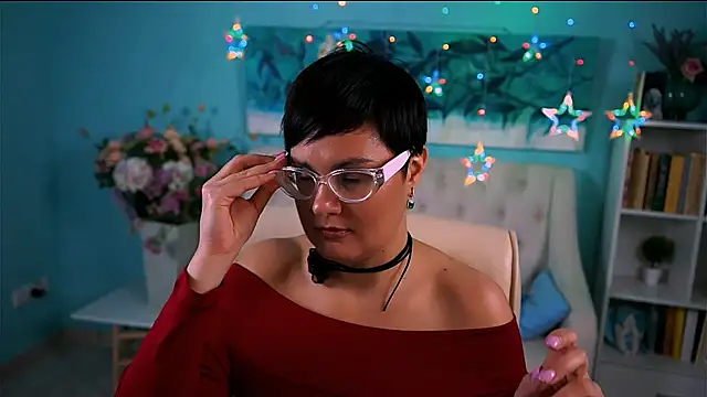 LauraDavidsons online show from 11.02.25