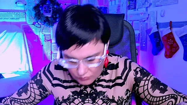 LauraDavidsons online show from 01.05.26