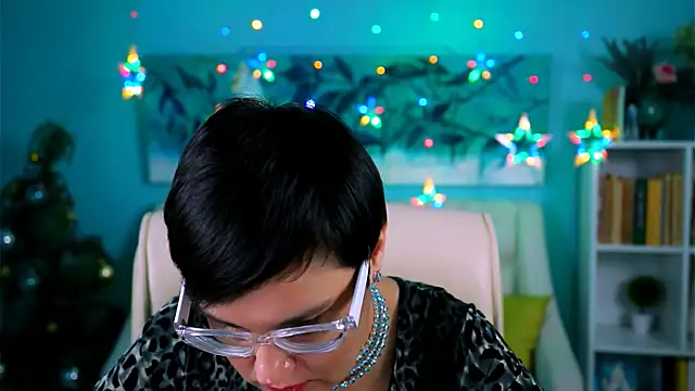 LauraDavidsons online show from 01.08.26