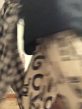 Snapshot of LiLy-0477 chatting on 09.26.25 LiLy-0477 online show from 09.26.25