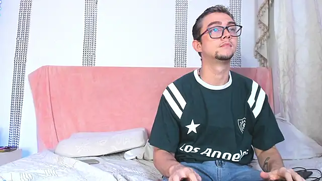 VeronicaSaenzx online show from 03.24.26