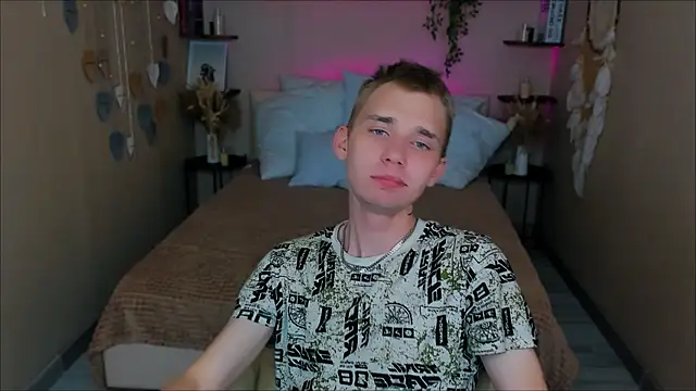 Snapshot of TimBlaks chatting on 10.08.25 TimBlaks online show from 10.08.25