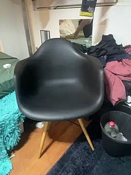 Snapshot of Romario28 chatting on 11.13.25 Romario28 online show from 11.13.25