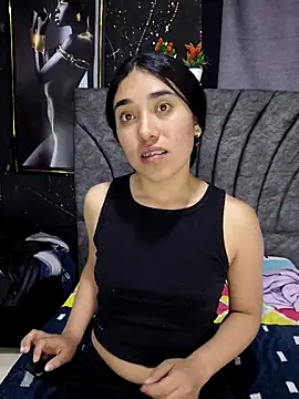 Snapshot of AmberGold- chatting on 09.20.25 AmberGold- online show from 09.20.25