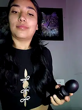 Snapshot of AmberGold- chatting on 10.18.25 AmberGold- online show from 10.18.25