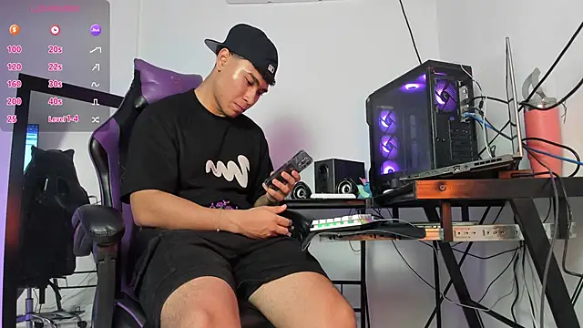 Snapshot of kenji_azura1 chatting on 11.03.25 kenji azura1 online show from 11.03.25