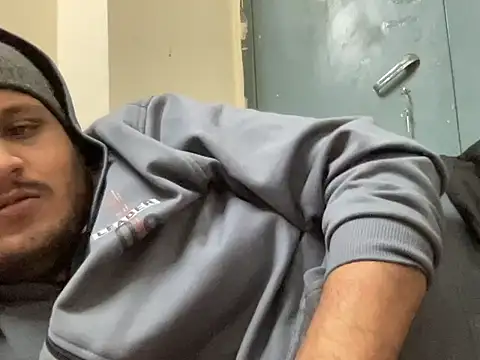 chiikuloveu online show from 11.29.25