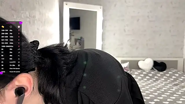 FakeLamb online show from 10.17.25