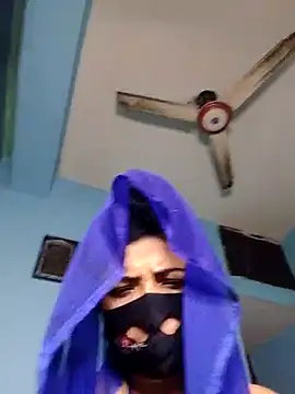 Snapshot of Cute-Rani-1 chatting on 04.11.26 Cute-Rani-1 online show from 04.11.26
