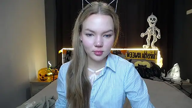 StellaLight online show from 10.20.25