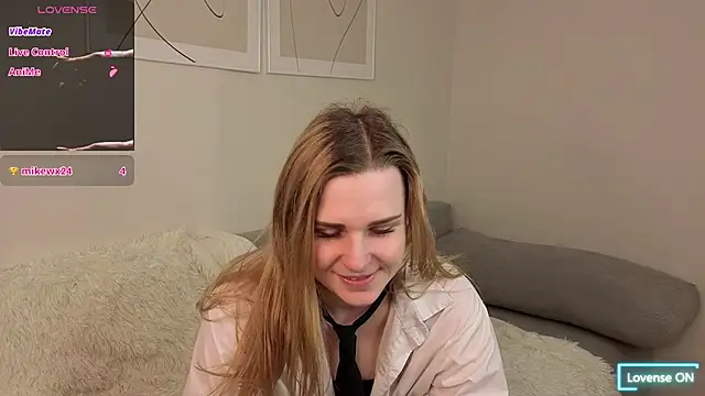 HelenMartines online show from 04.08.26