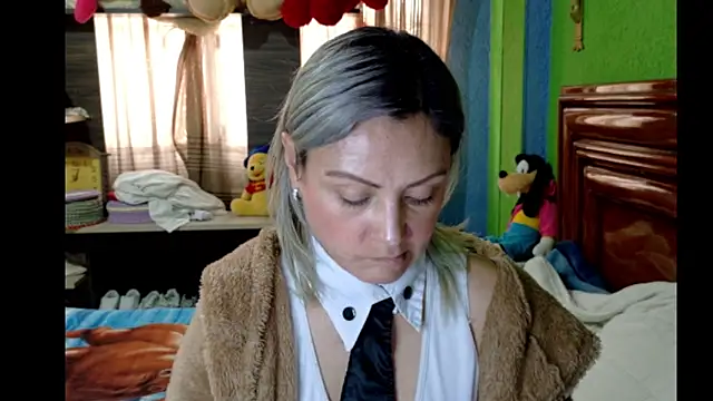  Charlize theron  online show from 03.18.26