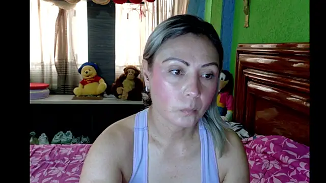  Charlize theron  online show from 04.15.26