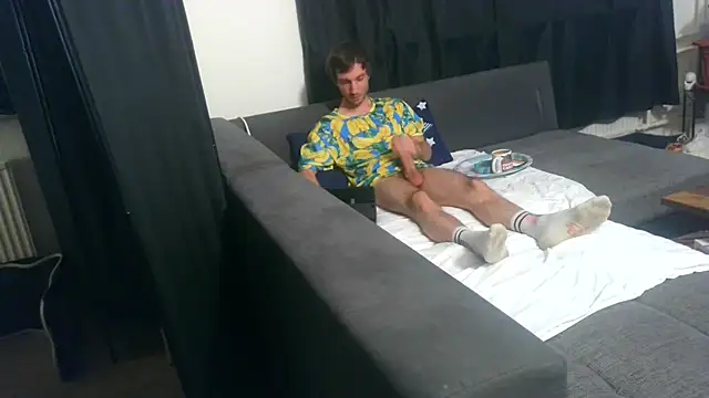 Snapshot of cum2camboys chatting on 02.14.26 cum2camboys online show from 02.14.26