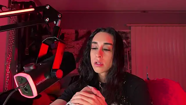 xoFrankie online show from 04.20.26