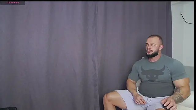 Snapshot of RickyMiami1 chatting on 09.23.25 RickyMiami1 online show from 09.23.25