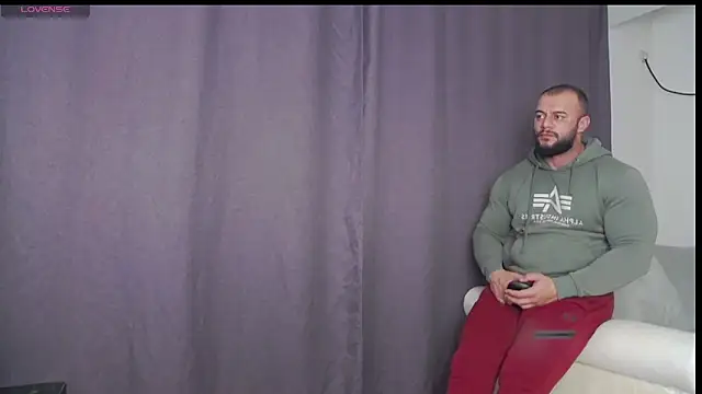 Snapshot of RickyMiami1 chatting on 10.17.25 RickyMiami1 online show from 10.17.25