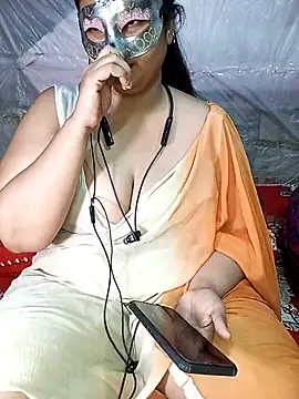 Tanisha-Chy online show from 11.24.25