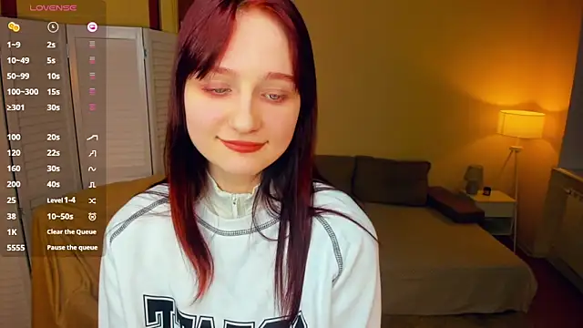 Snapshot of KatyKufel chatting on 03.13.26 KatyKufel online show from 03.13.26