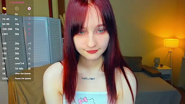 Snapshot of KatyKufel chatting on 03.14.26 KatyKufel online show from 03.14.26