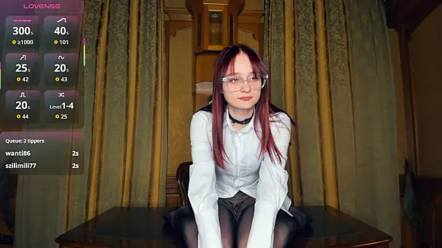 Snapshot of KatyKufel chatting on 04.04.26 KatyKufel online show from 04.04.26