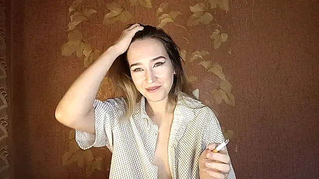 Snapshot of Awora_Wolf chatting on 10.09.25 Awora Wolf online show from 10.09.25