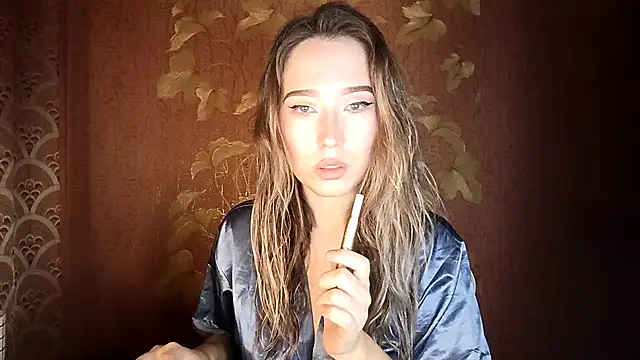 Snapshot of Awora_Wolf chatting on 10.18.25 Awora Wolf online show from 10.18.25