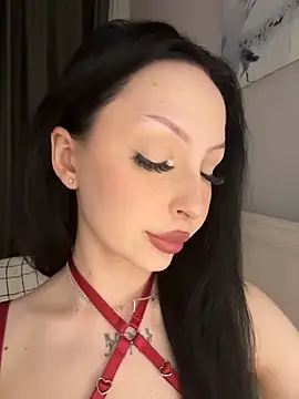 Snapshot of Lina_Thornton_ chatting on 05.13.26 Lina Thornton online show from 05.13.26
