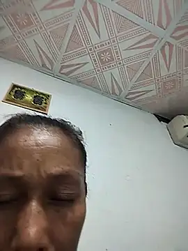 Naomi-Mature online show from 09.25.25