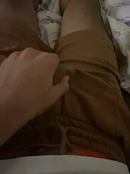 Snapshot of SolomonHej4 chatting on 10.18.25 SolomonHej4 online show from 10.18.25