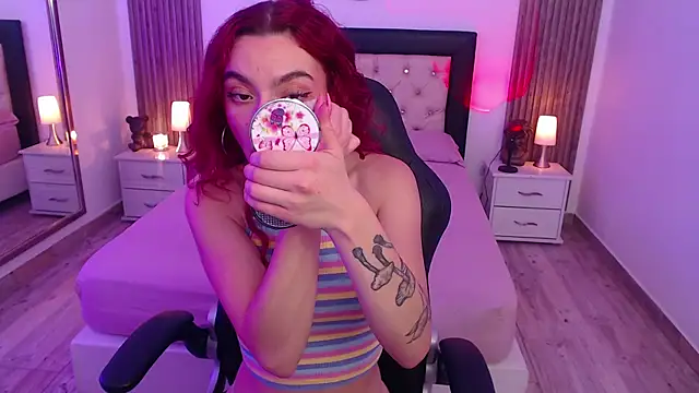 Red kytty6 online show from 10.02.25