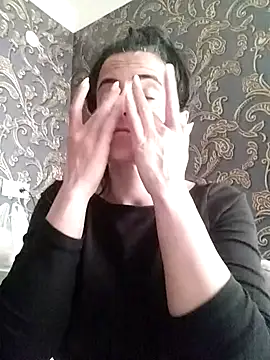 Gecenin Kralicesi online show from 04.04.26