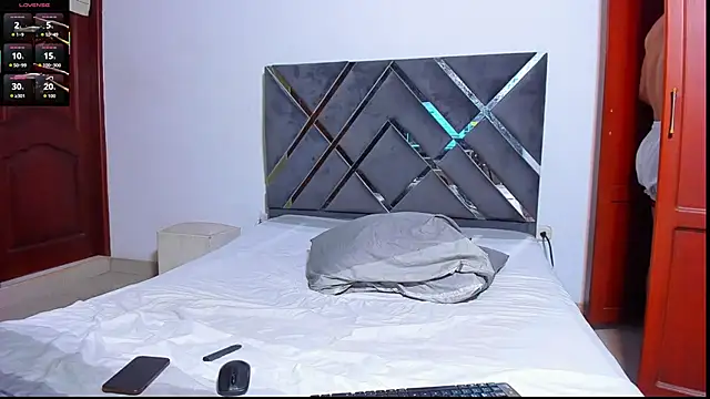 ArnoldSexy  online show from 11.10.25