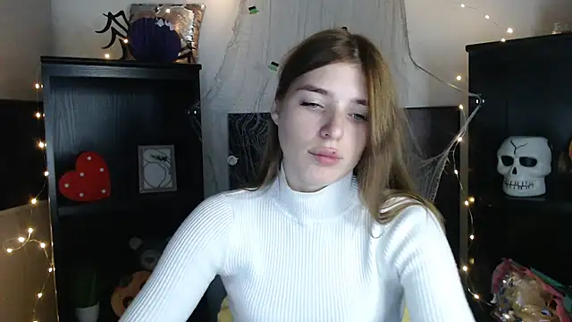 JuiceLips   online show from 11.06.25